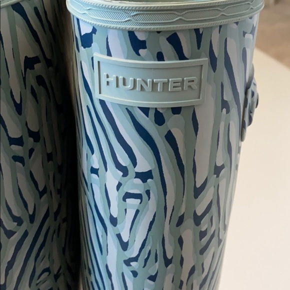 Hunter turquoise printed size 7 rain boots - Picture 8 of 11